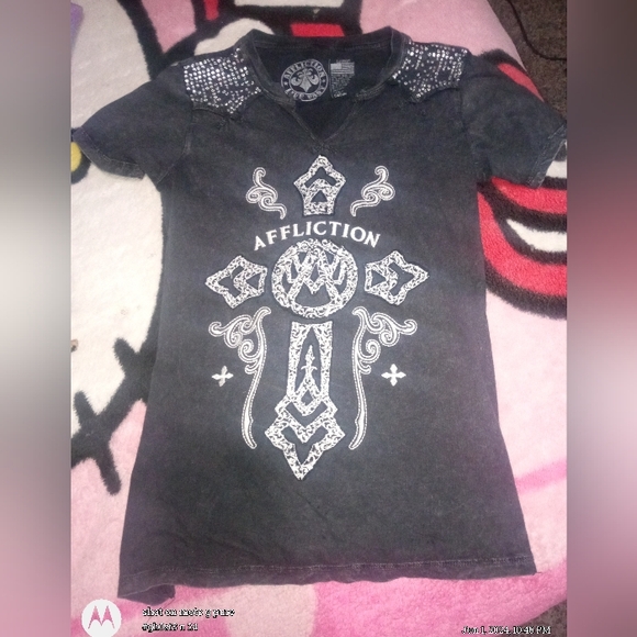 Women's Affliction V Neck with Jewels Shirt Sz L - Picture 3 of 7